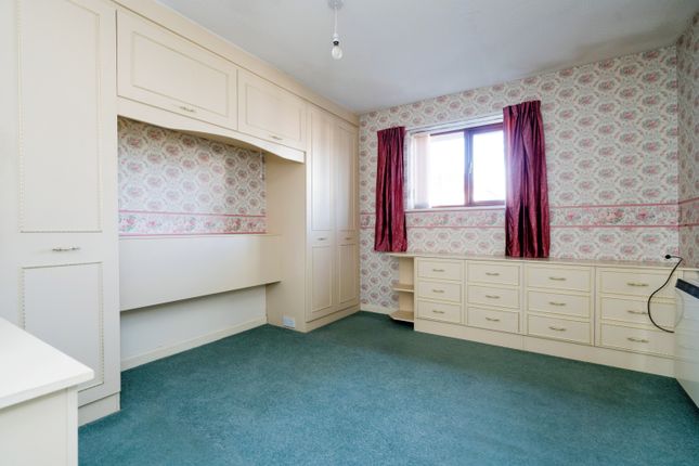 Flat for sale in Highgrove Close, Bolton