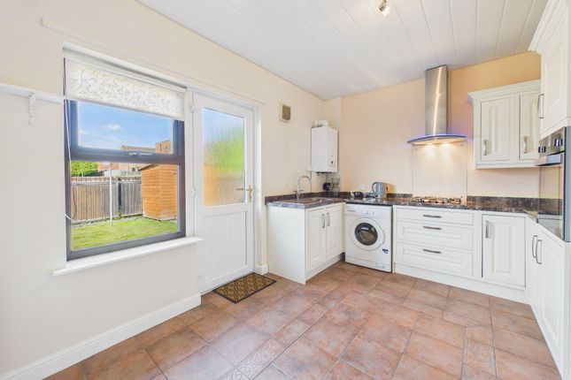 6 Mount Court, Chester Le Street photo 3
