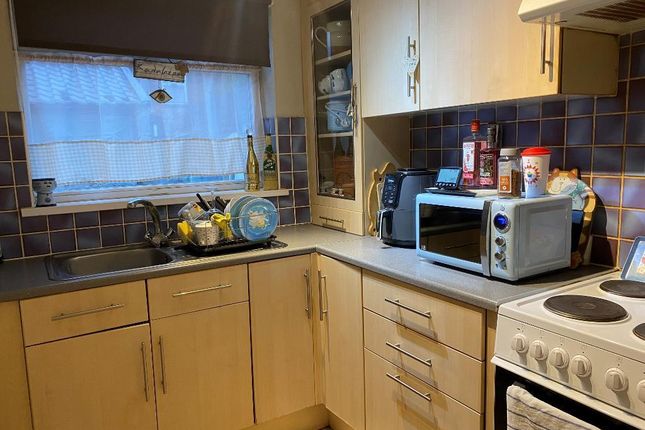 Flat for sale in Spring Bank West, Hull