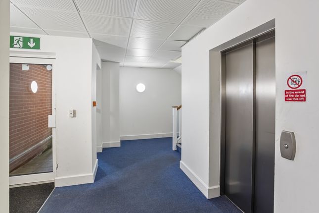 Flat to rent in Charrington Place, St.Albans