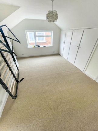 44 Grosvenor Road, Dudley photo 4