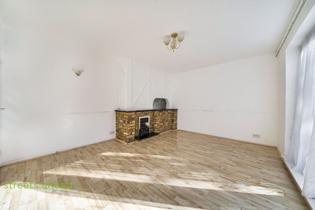 4, Melfield Gardens, London photo 2