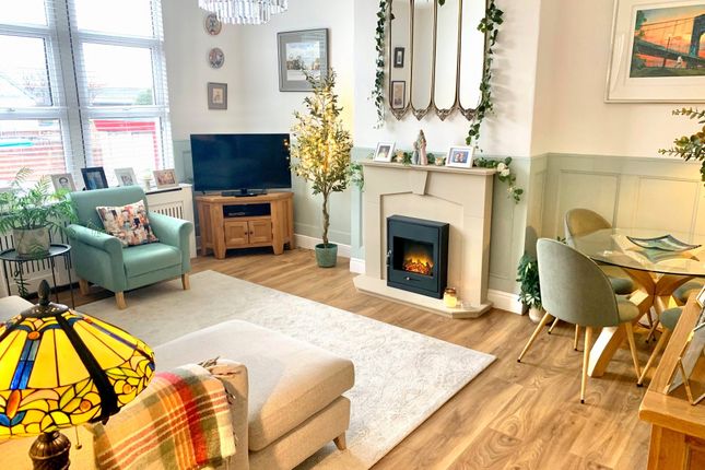 Flat 4, 23, Banks Road, Wirral photo 3