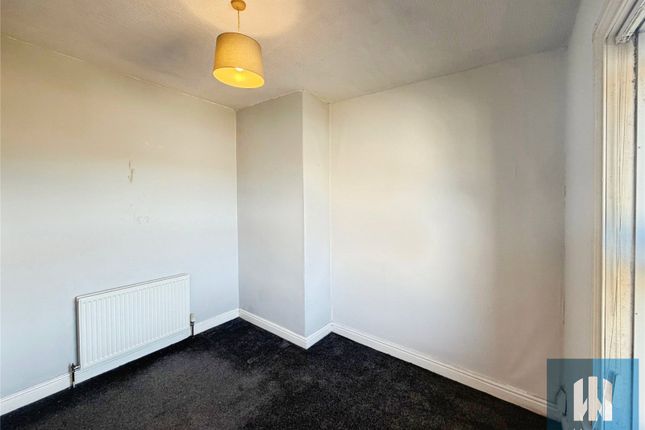40, School Street, Huddersfield photo 5