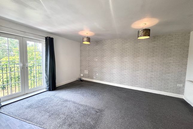 Flat 3, 49, Lambwath Hall Court, Hull photo 3