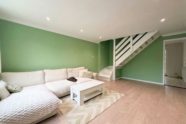 43 Cheviot Drive, Southampton photo 2