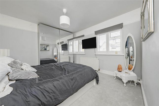 28, Darell Road, Surrey photo 4
