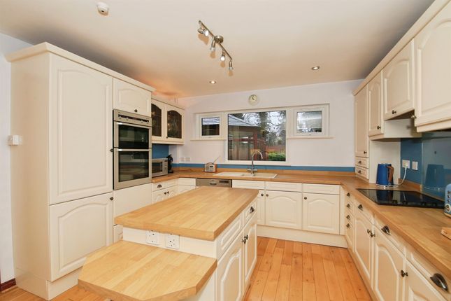 35, Sunningdale, Peterborough photo 2
