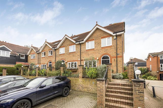 Thumbnail Town house for sale in Harvest Lane, Thames Ditton