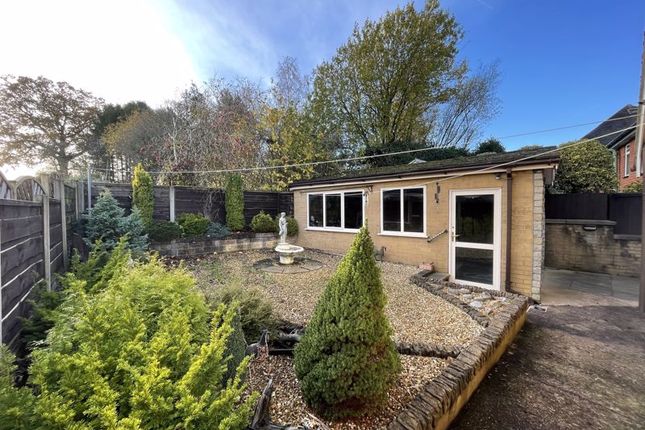 11, Meadowside, Biddulph photo 4