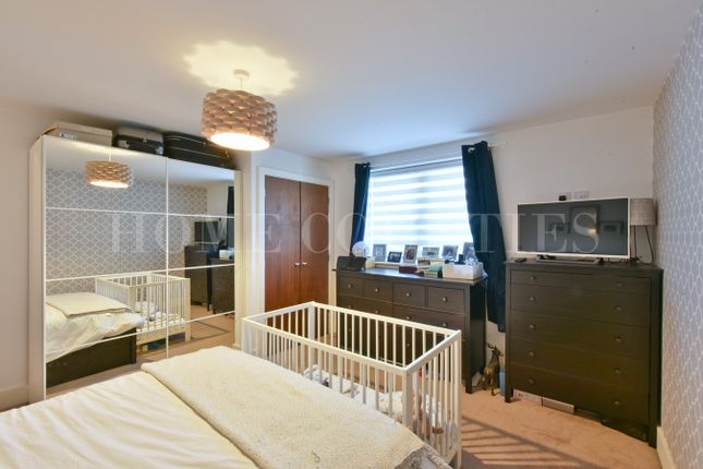 Flat for sale in Southgate Road, Potters Bar