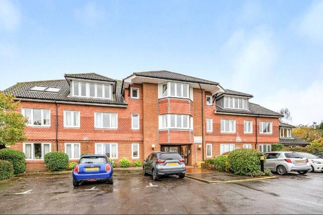 11, West Court, Guildford photo 4