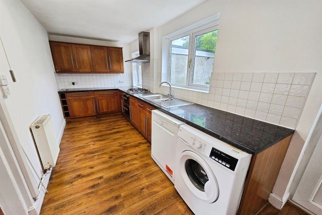 4, Romilay Close, Beeston, Nottingham photo 4