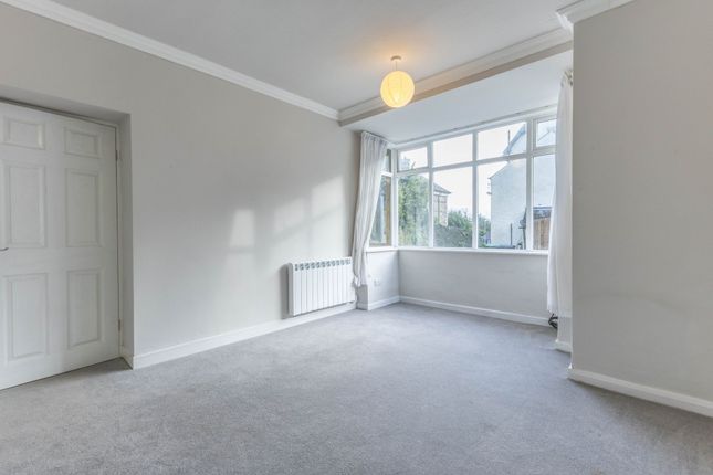 Ashwood Kents Bank Road, Grange-Over-Sands photo 4