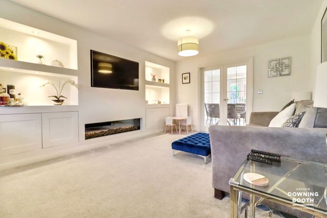 6, Ginetta Grove, Lichfield photo 3