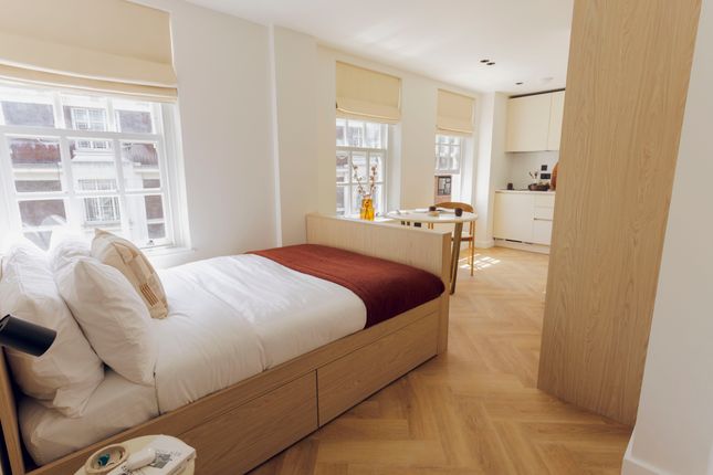 Studio flat on The Weymouth , 56-60 Weymouth Street, London, £3,995/mo