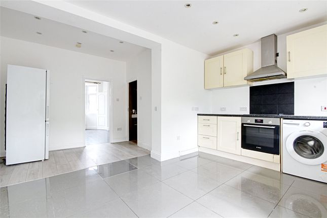 10, Aylands Road, Enfield photo 5