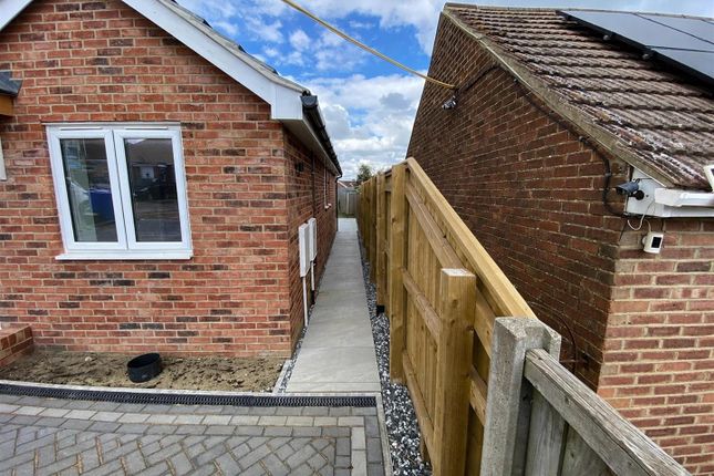 NEW BUILD, 32B Princes Avenue, SHEERNESS photo 2