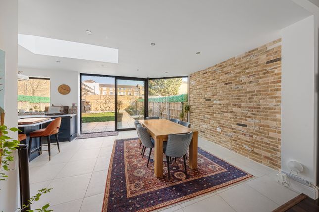 20, Burcharbro Road, London photo 4