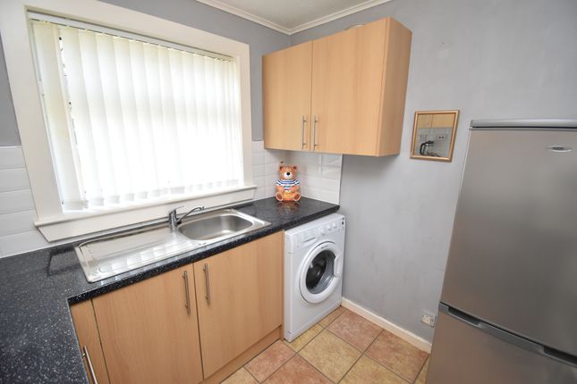 Flat for sale in Greenlaw Crescent, Paisley, Renfrewshire