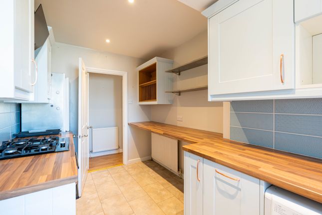 Flat 1, The Lilacs, Yarnells Road, Oxford photo 2