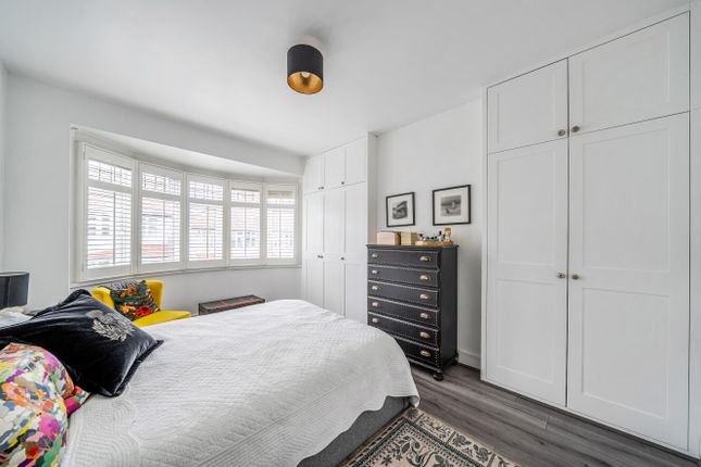 33, Holmesley Road, London photo 4