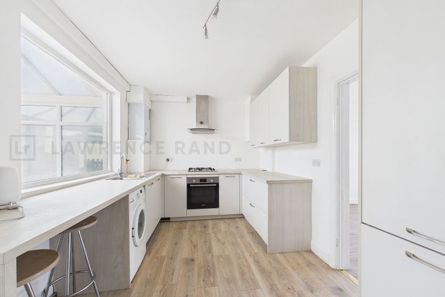 7 Chudleigh Way, Ruislip photo 5