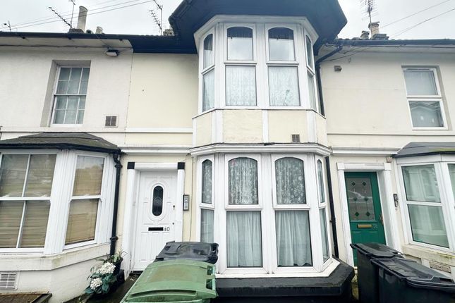 Thumbnail Shared accommodation for sale in 40 Ashford Road, Maidstone, Kent