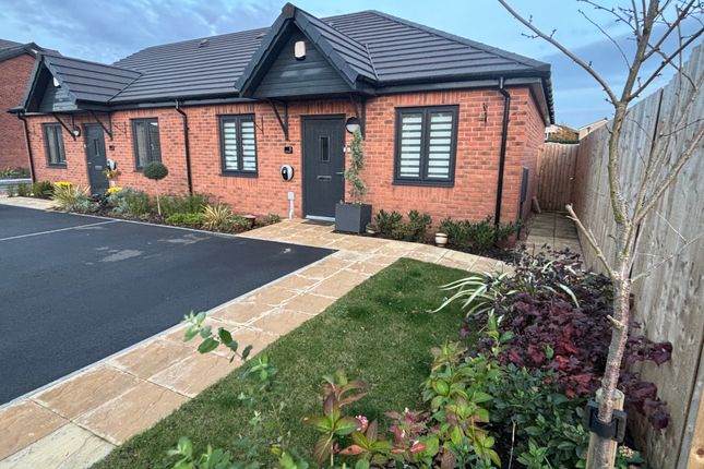 2-bed house on 5, Earls Gardens, Burscough, Ormskirk, £300,000