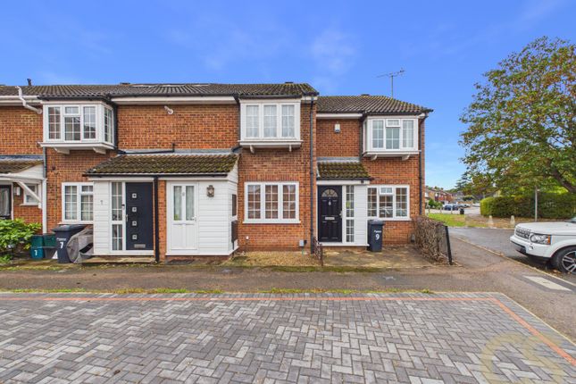 2-bed terraced on Felton Close, Hertfordshire, £1,950/mo
