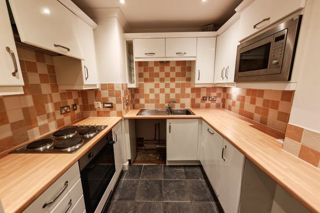 8 Teviot House, Bowmont Street, Kelso photo 4