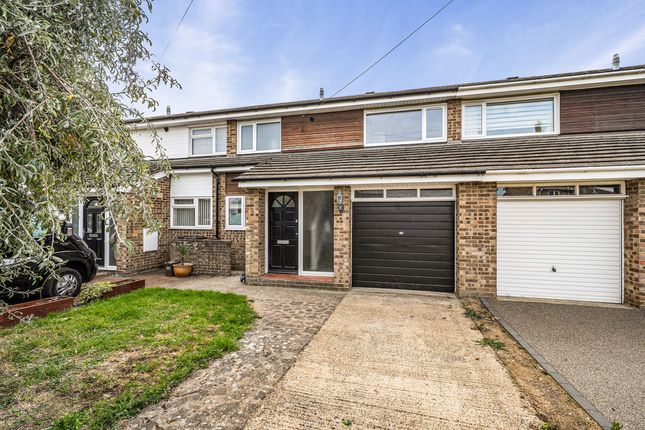 3-bed terraced on Maple Close, Biggleswade, £350,000