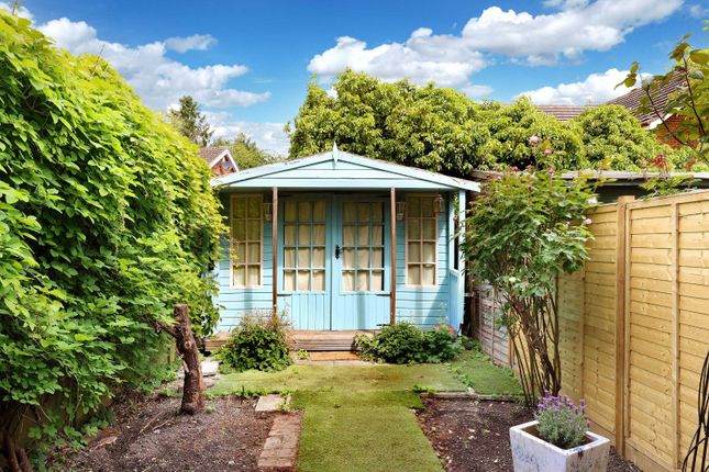 Rosebery,, Cores End Road, Buckinghamshire photo 4