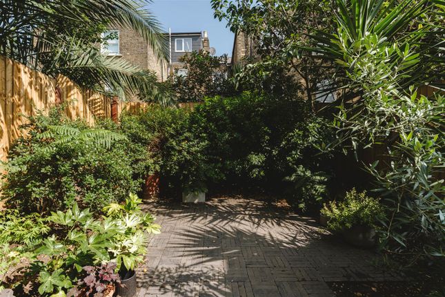 36, Mount Pleasant Lane, Hackney photo 4