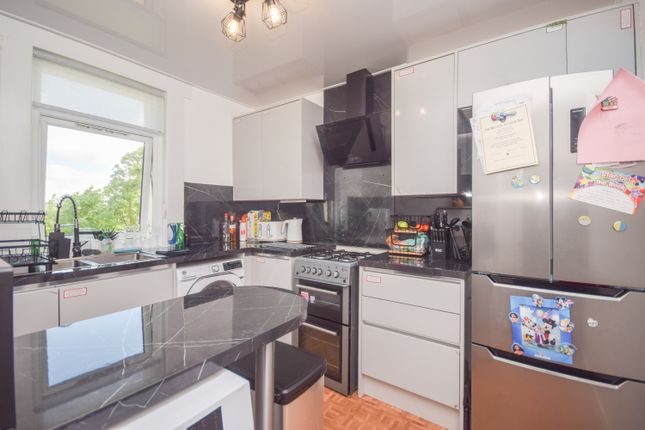 19B, Barnes Avenue, Dundee photo 4
