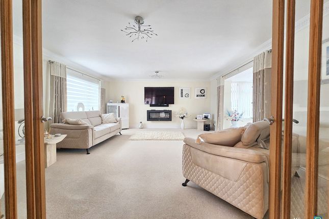 9, Chibburn Court, Morpeth photo 2
