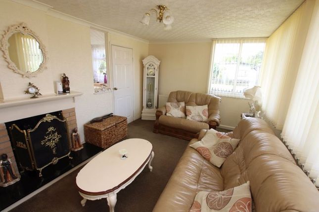 321, Main Road, Humberston Fitties photo 3