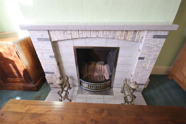 11, Yewstock Crescent West, Chippenham photo 4