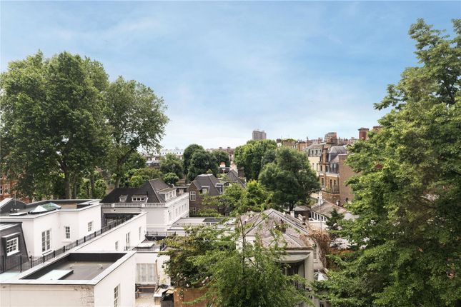 Thumbnail Flat for sale in Broadwalk House, 51 Hyde Park Gate, London