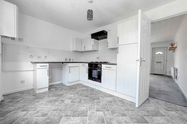 18, Heworth Drive, Stockton-on-Tees photo 3