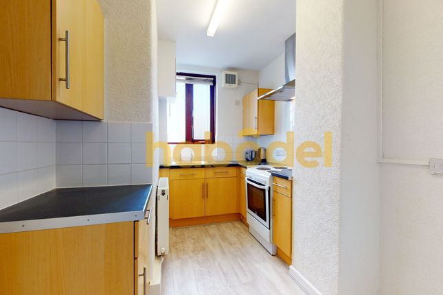 Thumbnail Flat to rent in Arcola Street, Shacklewell, London