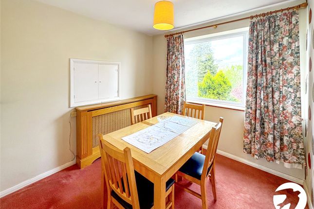 43, Dixon Close, Kent photo 4