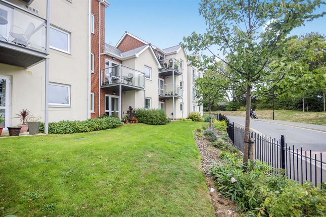 Thumbnail Flat for sale in Somers Brook Court, Newport