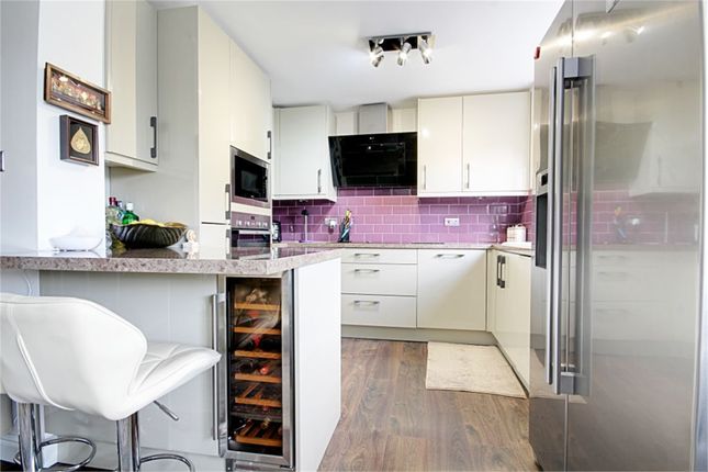 Flat for sale in Fisher Close, Enfield, Greater London