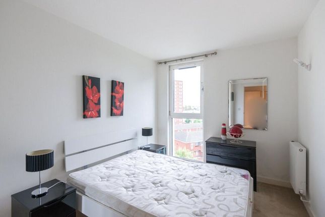 Vantage Building,Flat 509, Station Approach, Hayes photo 4