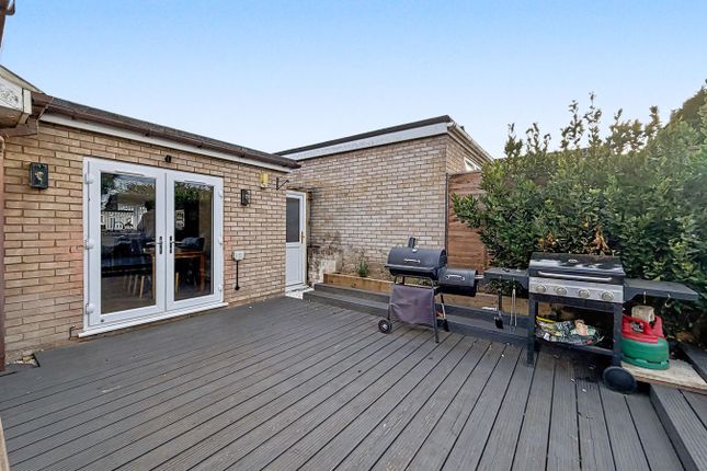 10, Beech Close, Ipswich photo 3