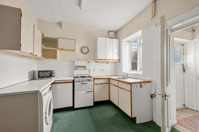 1 Bertram Cottage, 100, Hartfield Road, London photo 4