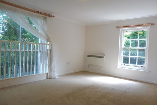 End terrace house to rent in Malling Street, Lewes BN7