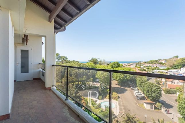 Duplex for sale in Anglet, 64600, France