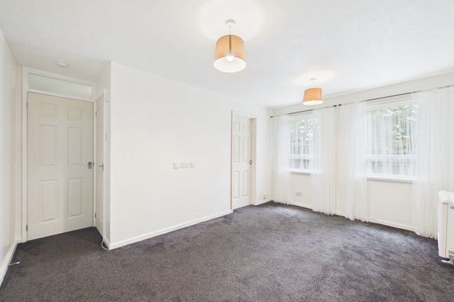 41, Galahad Close, Cardiff photo 3
